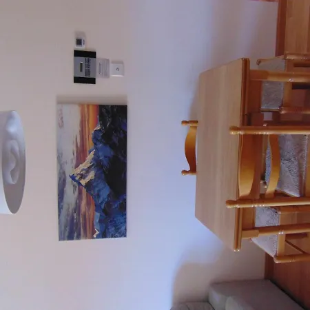 Argualas Iii Wowural Apartment